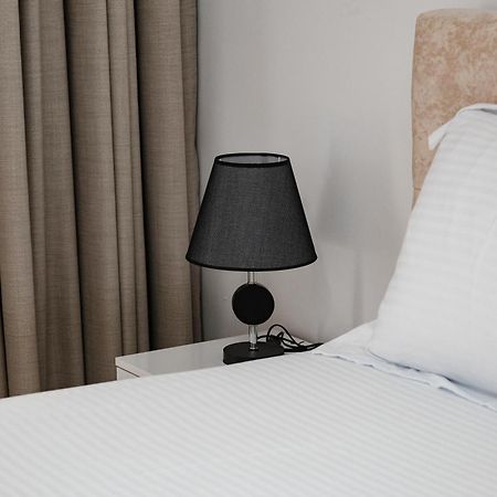Riviera Hotel-City Center Vlore Luaran gambar