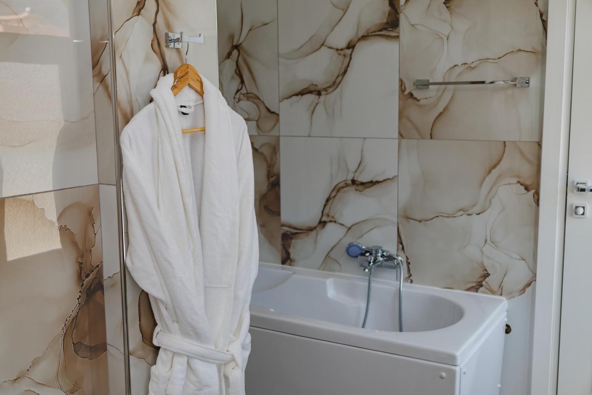 Riviera Hotel-City Center Vlore Luaran gambar