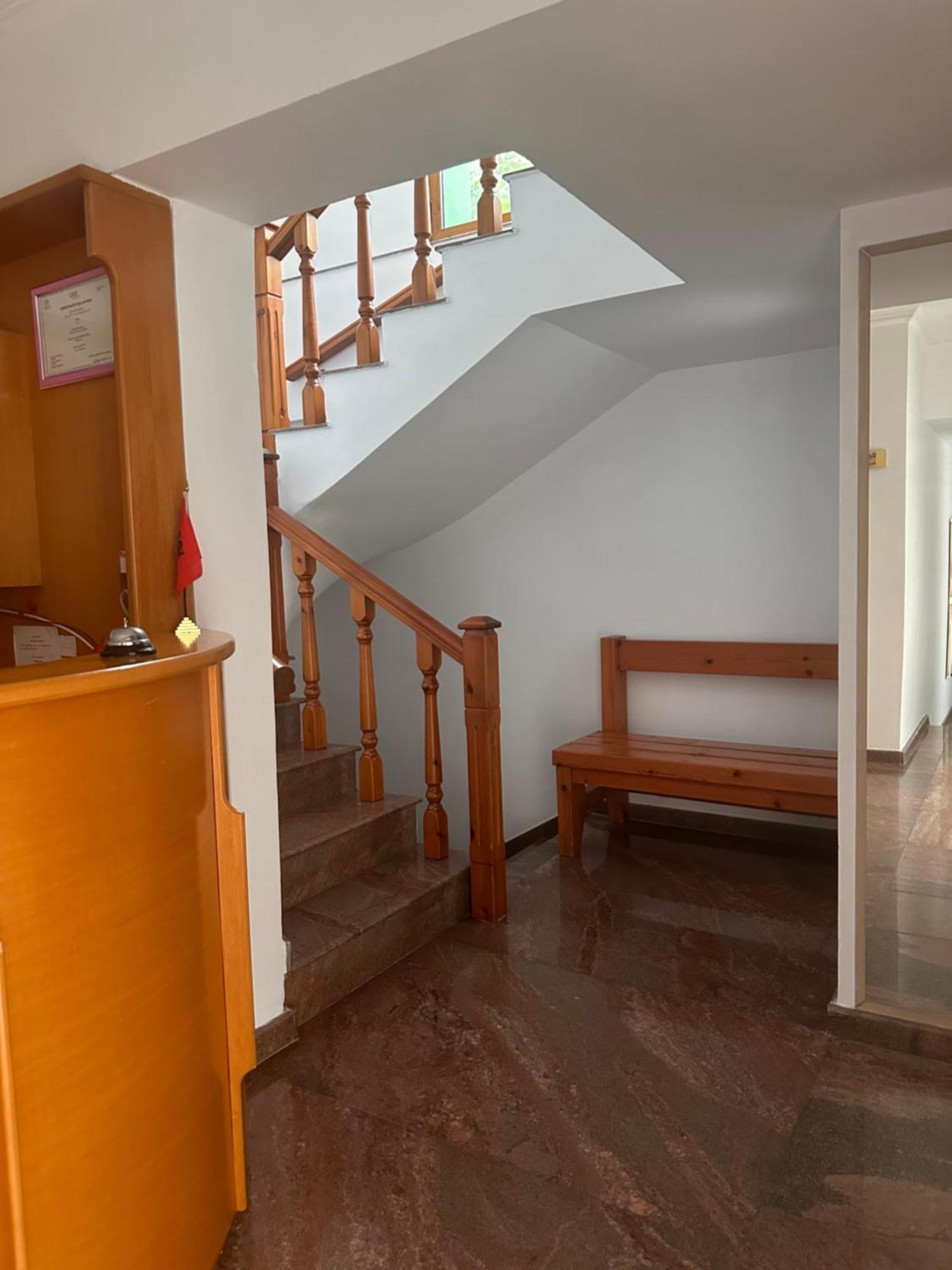 Riviera Hotel-City Center Vlore Luaran gambar